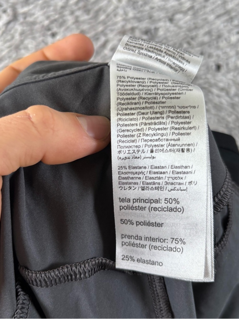 On Running Performance Hybrid Shorts Mens Large Black Activewear FLAWS - Picture 6 of 11